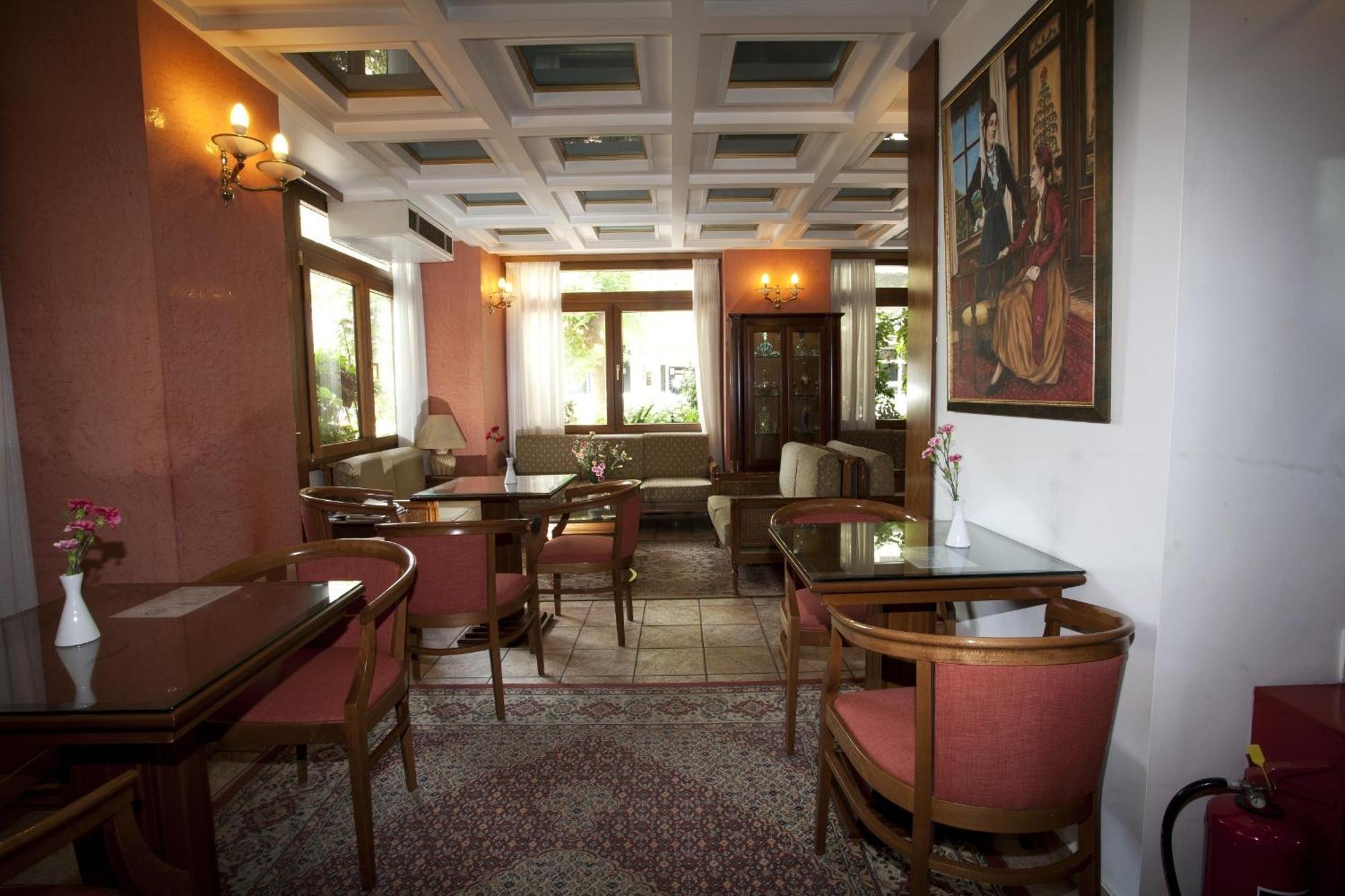 Hotel Katerina เอเธนส์ ภายนอก รูปภาพ
