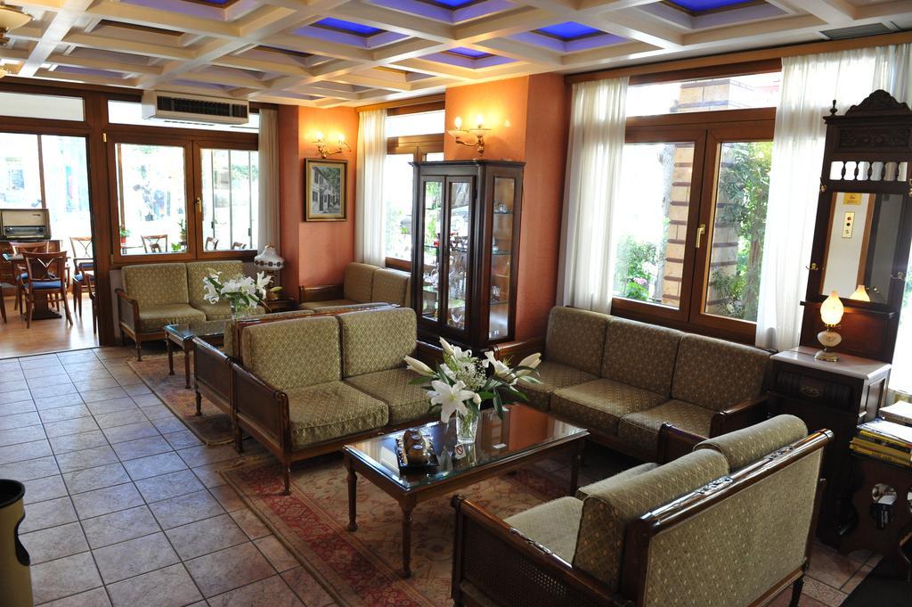 Hotel Katerina เอเธนส์ ภายนอก รูปภาพ