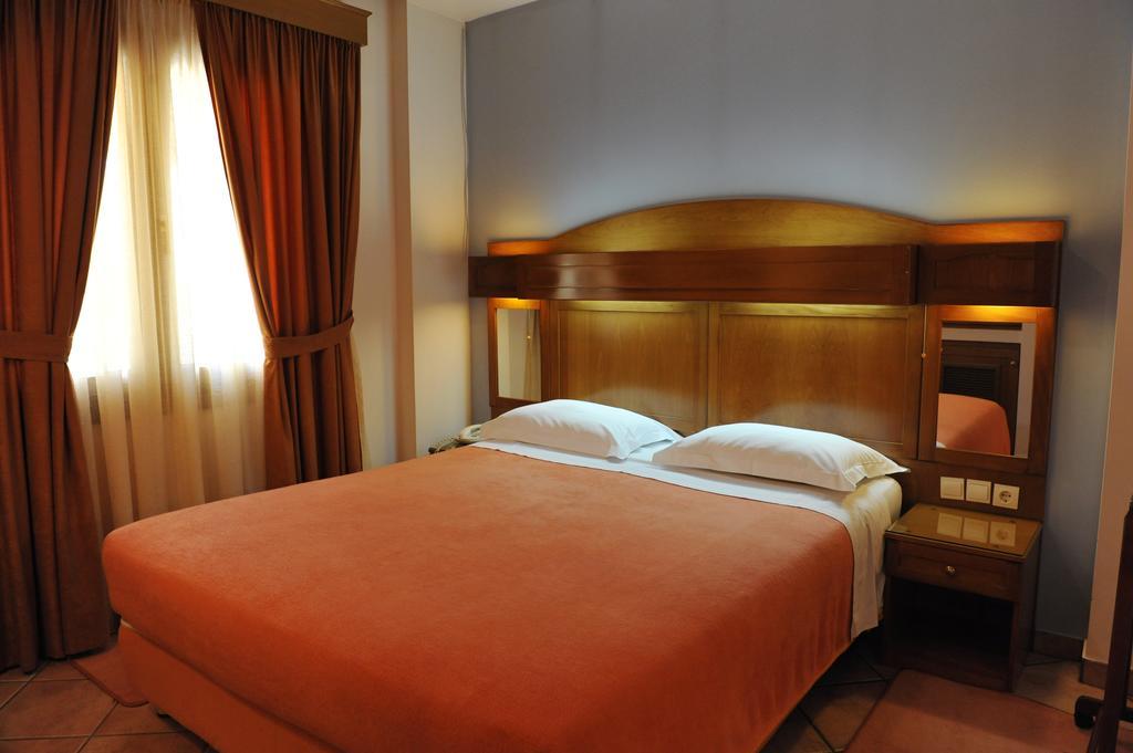 Hotel Katerina เอเธนส์ ภายนอก รูปภาพ