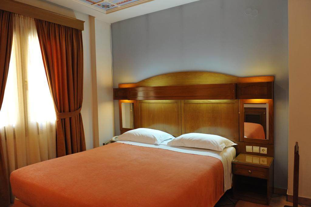 Hotel Katerina เอเธนส์ ภายนอก รูปภาพ