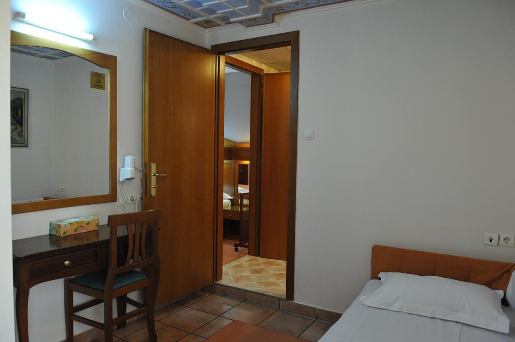 Hotel Katerina เอเธนส์ ภายนอก รูปภาพ