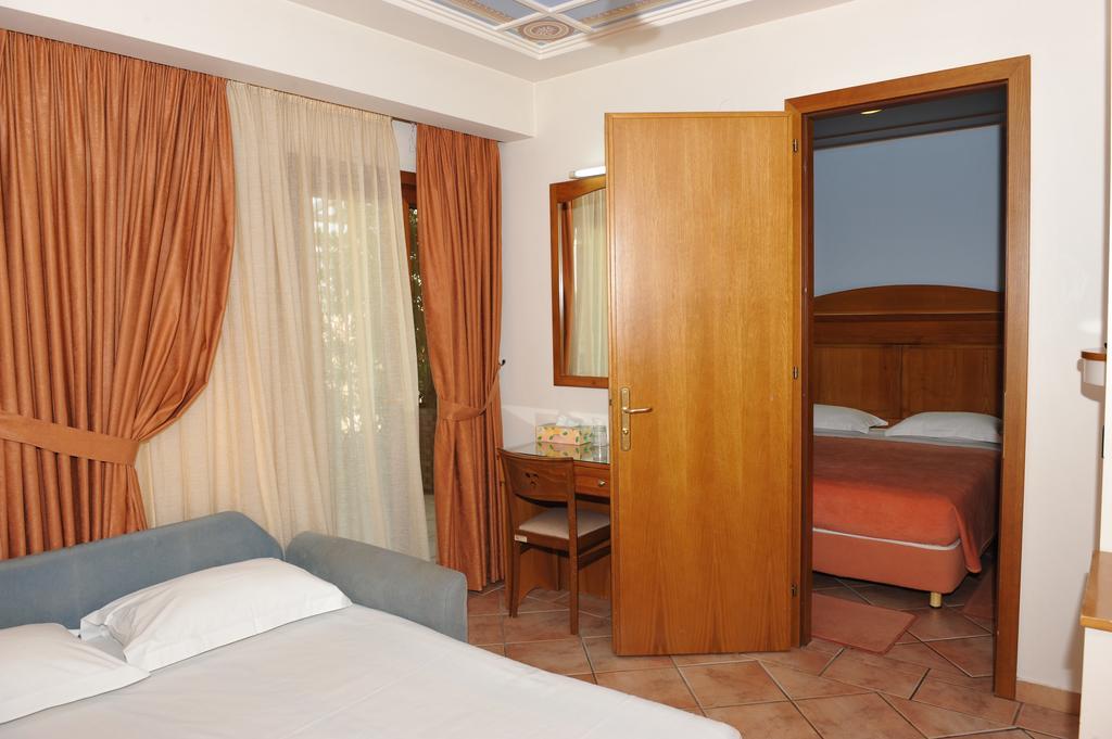 Hotel Katerina เอเธนส์ ภายนอก รูปภาพ