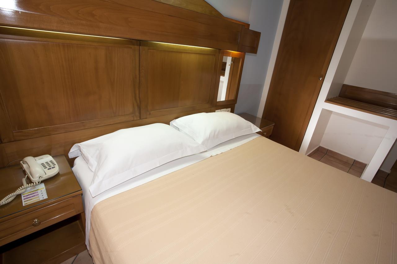 Hotel Katerina เอเธนส์ ภายนอก รูปภาพ