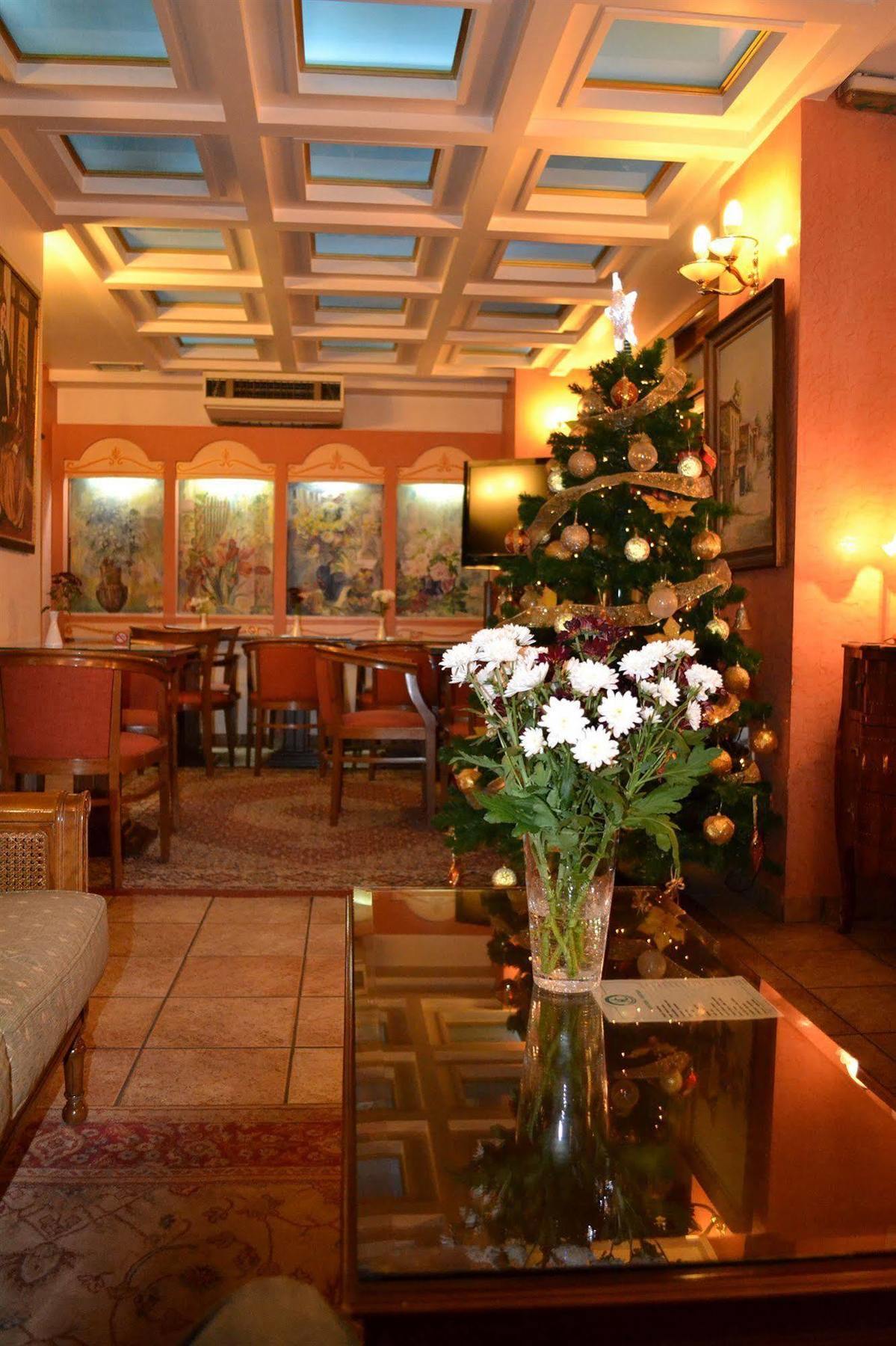 Hotel Katerina เอเธนส์ ภายนอก รูปภาพ
