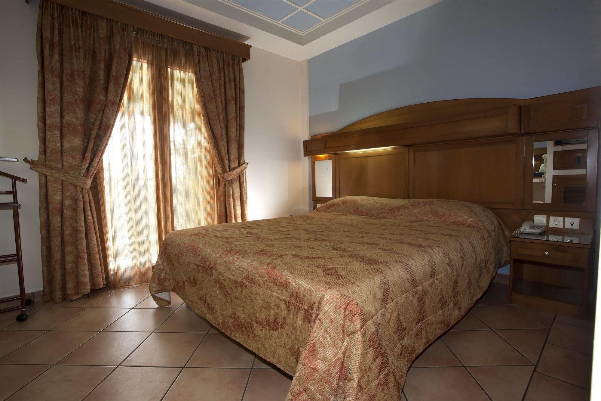 Hotel Katerina เอเธนส์ ภายนอก รูปภาพ