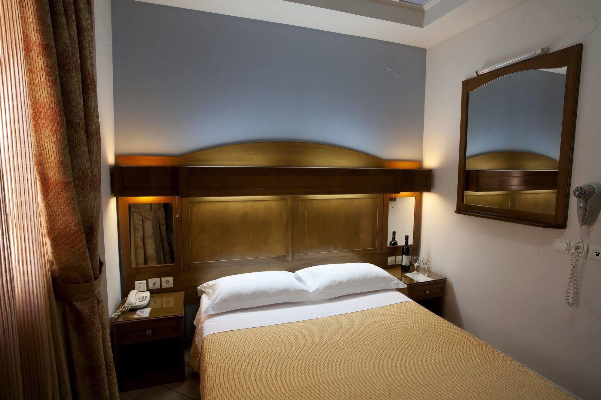 Hotel Katerina เอเธนส์ ภายนอก รูปภาพ