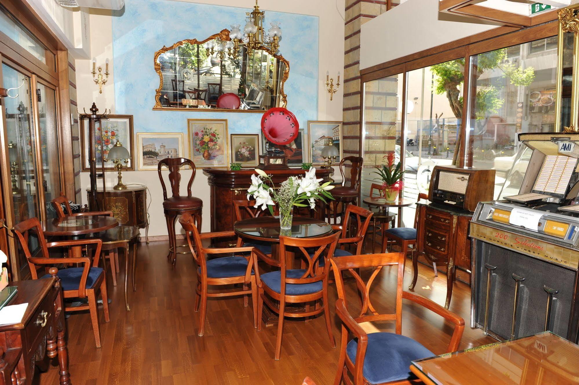 Hotel Katerina เอเธนส์ ภายนอก รูปภาพ