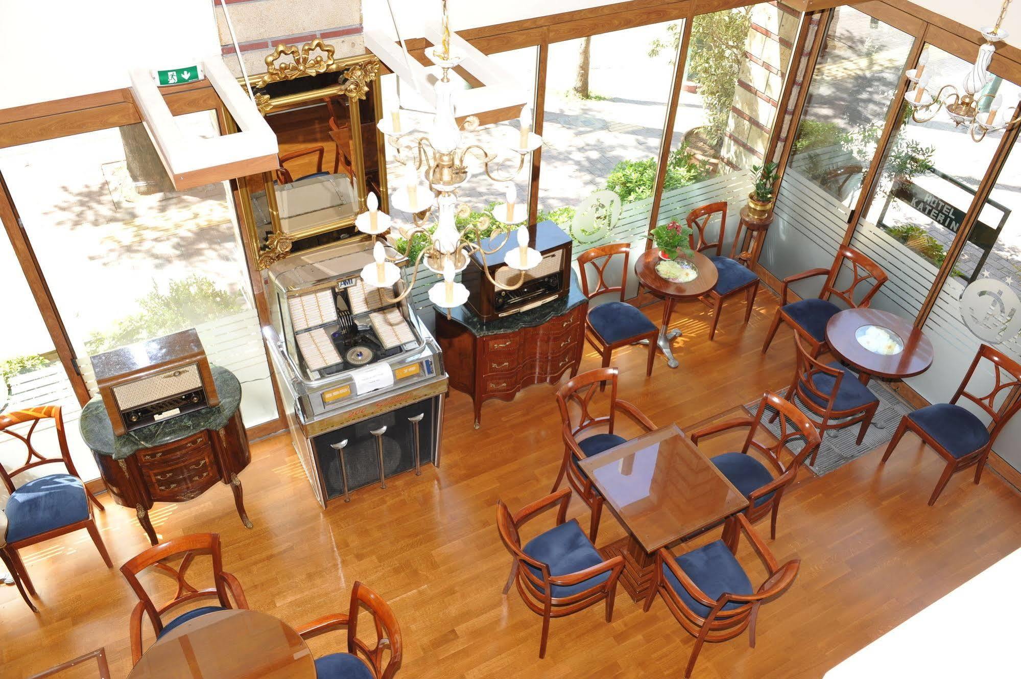 Hotel Katerina เอเธนส์ ภายนอก รูปภาพ