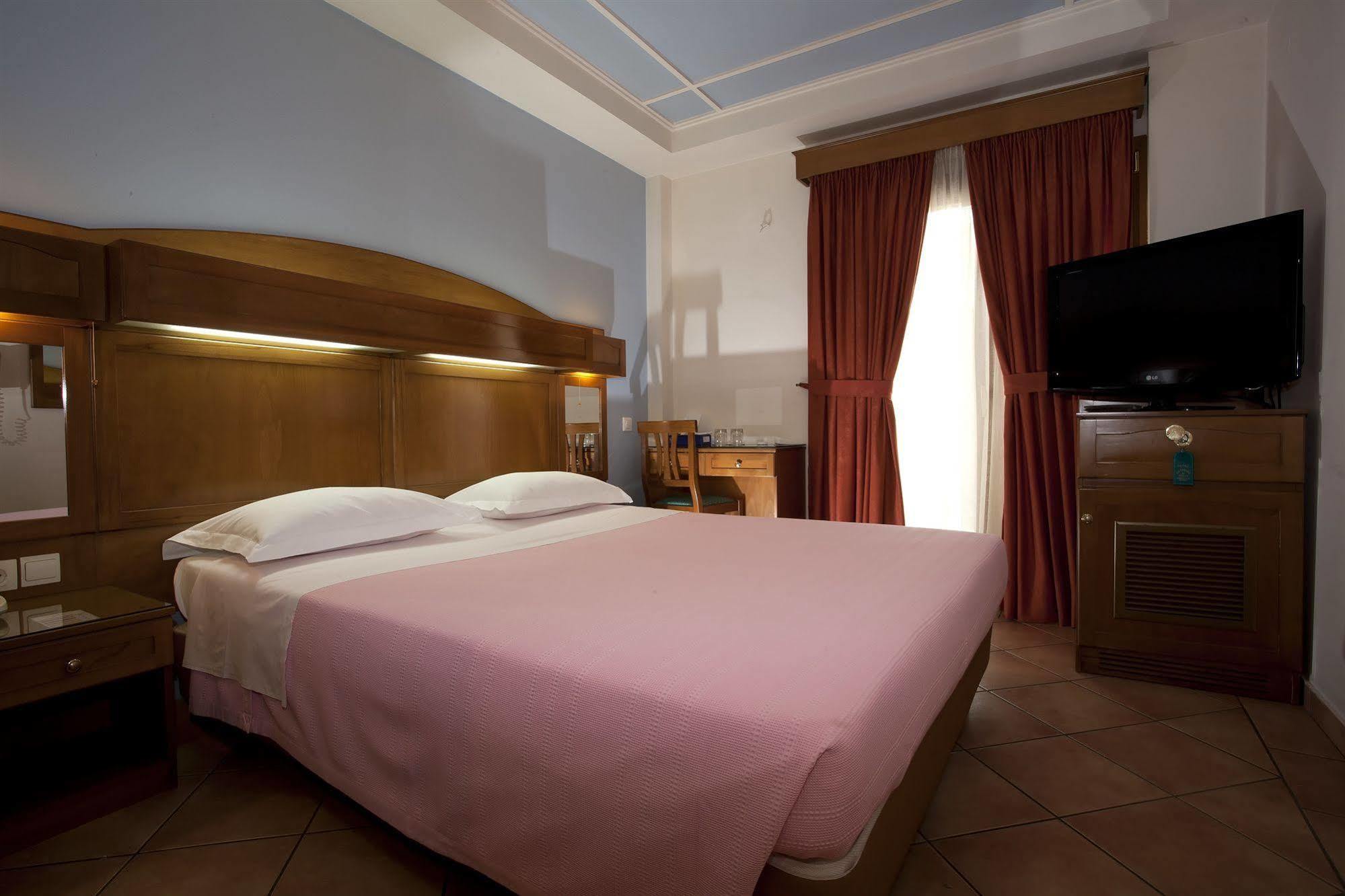 Hotel Katerina เอเธนส์ ภายนอก รูปภาพ