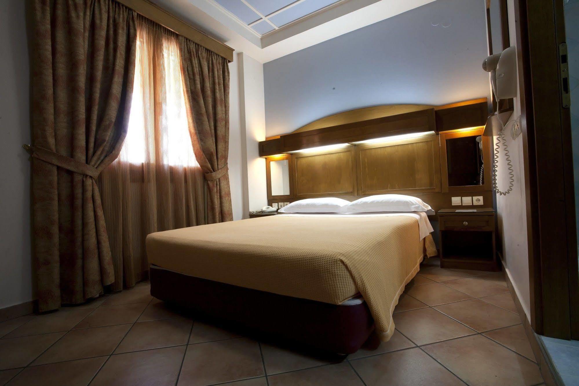 Hotel Katerina เอเธนส์ ภายนอก รูปภาพ