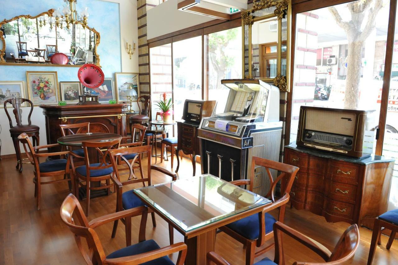 Hotel Katerina เอเธนส์ ภายนอก รูปภาพ